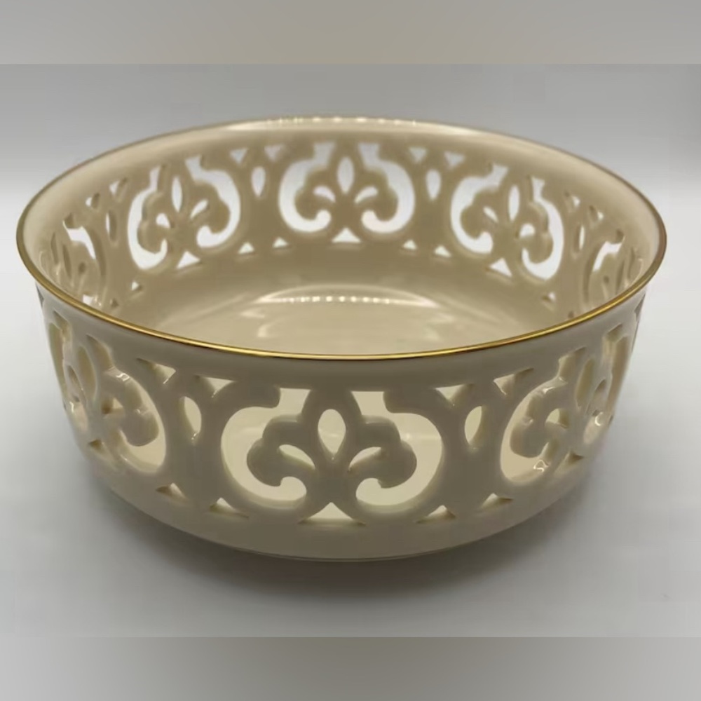 80s Lenox Tracery Collection Cream & Gold Bone China Cut-Out Round Brittany Bowl